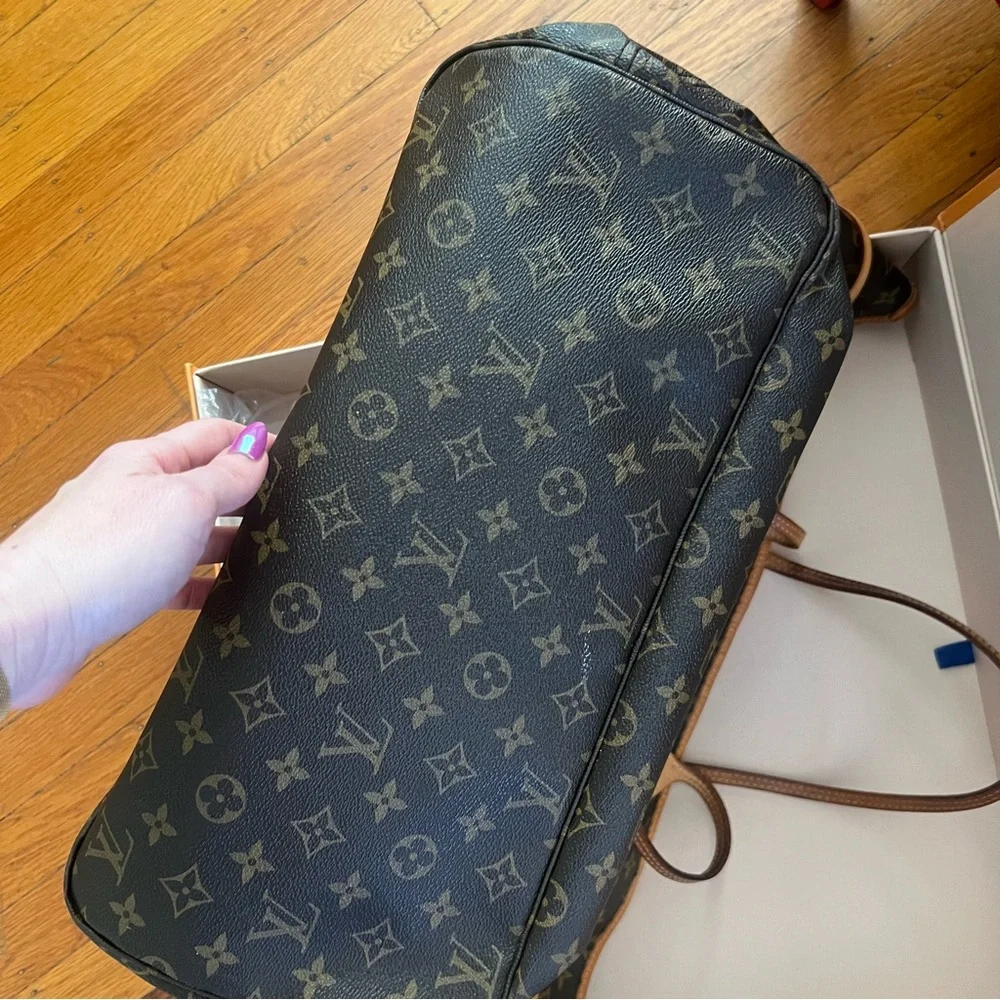 Louis Vuitton Neverful MM monogram EUC tote purse - Picture 11 of 13